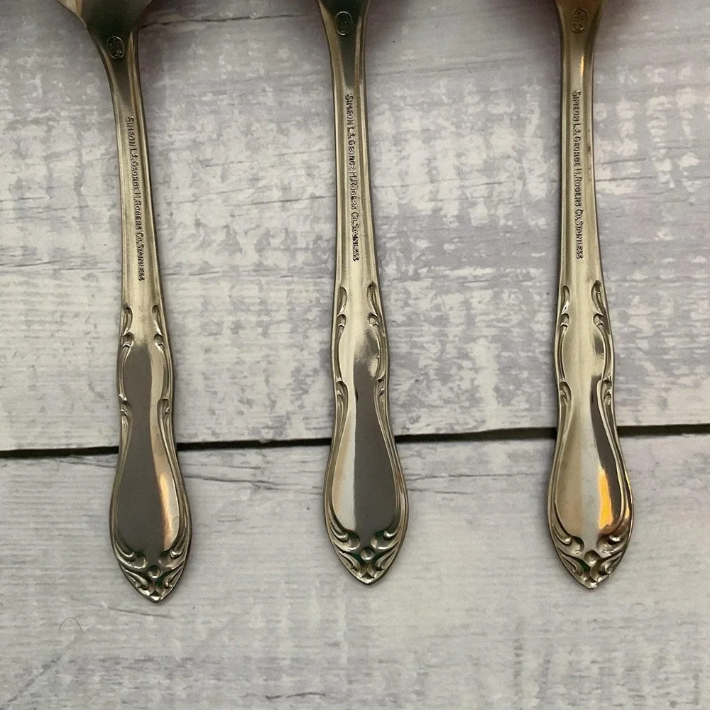 Simeon George Rogers Oneida HOMESTEAD 6 Oval Place Spoons Stainless Flatware #2